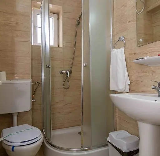 Konukevi Floare De Iris